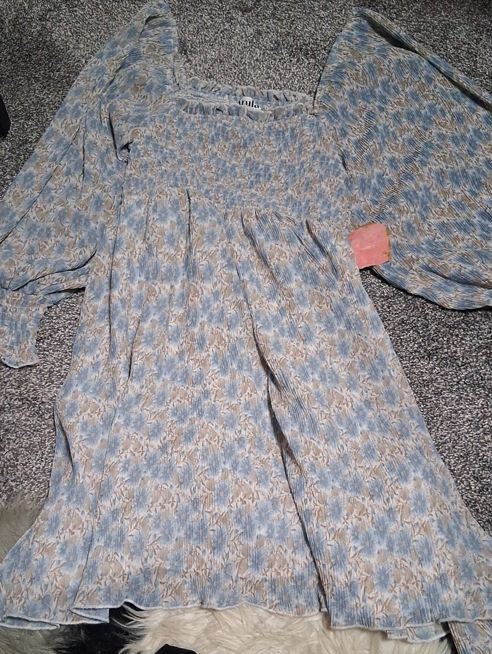 ARULA Dress